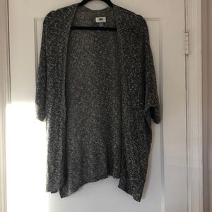 Old Navy Gray and White Thin Sweater